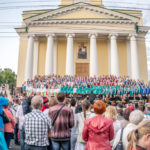 Большой хоровой собор пройдет на ступенях храма